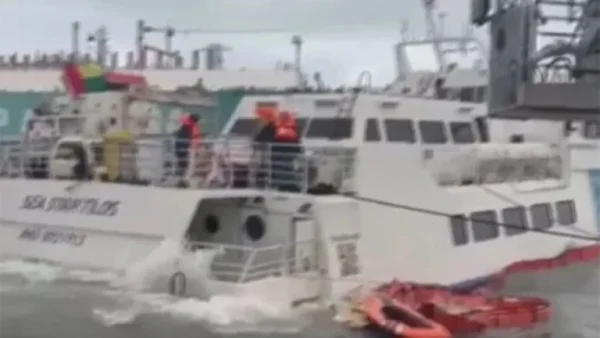 Βυθίστηκε το «Sea Star Tilos» που εκτελούσε το δρομολόγιο Ρόδος-Τουρκία - Καρέ καρέ η διάσωση του πληρώματος