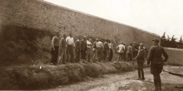 Ραντεβού με την Ιστορία: Στο Βέλγιο σήμερα οι εμπειρογνώμονες για την απόκτηση των φωτογραφιών των εκτελεσθέντων στην Καισαριανή