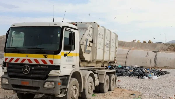 Χανιά: Πέταξαν χημικά σε κάδο σκουπιδιών - Δηλητηριάστηκαν 2 εργαζόμενοι στην καθαριότητα, κατέθεσε μήνυση ο δήμος