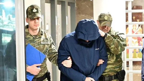 Ο σμήναρχος πήρε 25.000 ευρώ από τον «Στίβεν» - Ζήτησε ο ίδιος την προφυλάκισή του και δηλώνει μετανιωμένος