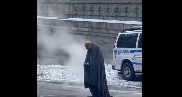 Νέα Υόρκη: Πάνω από δεκατρείς οι νεκροί λόγω του πολικού ψύχους – «Οι περισσότεροι υπέστησαν υποθερμία» λέει ο Μαμντάνι