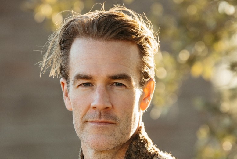 Πέθανε ο ηθοποιός Τζέιμς Βαν Ντερ Μπικ σε ηλικία 48 ετών