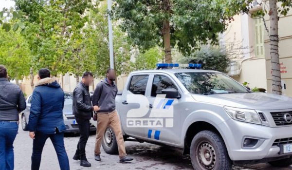 Τραγωδία ανοιχτά των Καλών Λιμένων: Σβήνουν οι ελπίδες για τους 27 αγνοούμενους, στον εισαγγελέα οι διακινητές