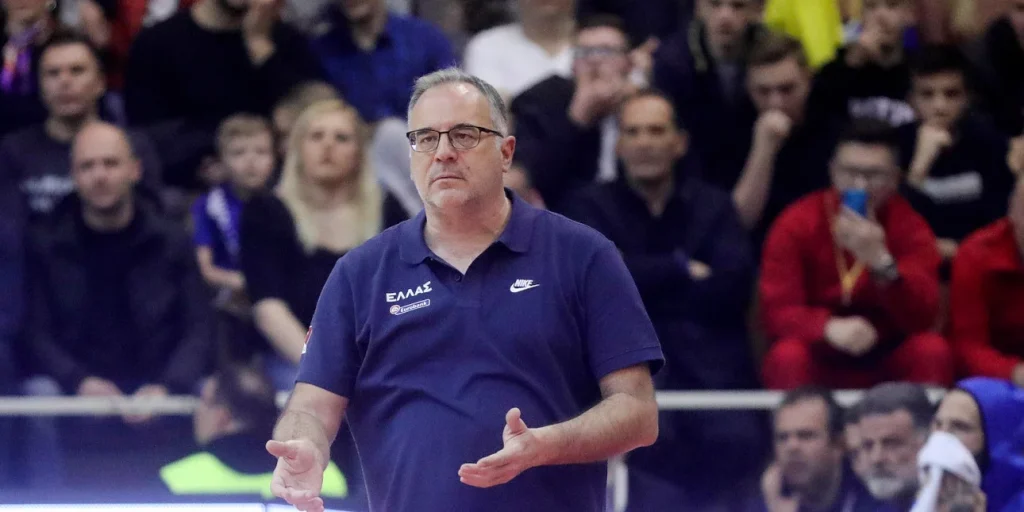 Θανάσης Σκουρτόπουλος: Ο «αθόρυβος» ήρωας του ελληνικού μπάσκετ που σημάδεψε την καλαθοσφαίριση της χώρας