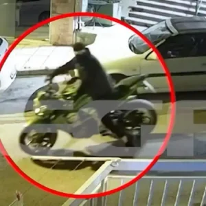Θεσσαλονίκη: Θρασύτατοι ληστές έκλεψαν μηχανή μπροστά στα μάτια ιδιοκτήτριας – Ο απίστευτος διάλογος