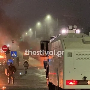 ΑΠΘ: Στις 10 το βράδυ θα κλείνουν τα κτίρια του πανεπιστημίου μετά τα επεισόδια