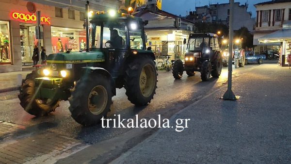 Τα τρακτέρ «επέστρεψαν» στο κέντρο των Τρικάλων (ΒΙΝΤΕΟ-ΦΩΤΟ)