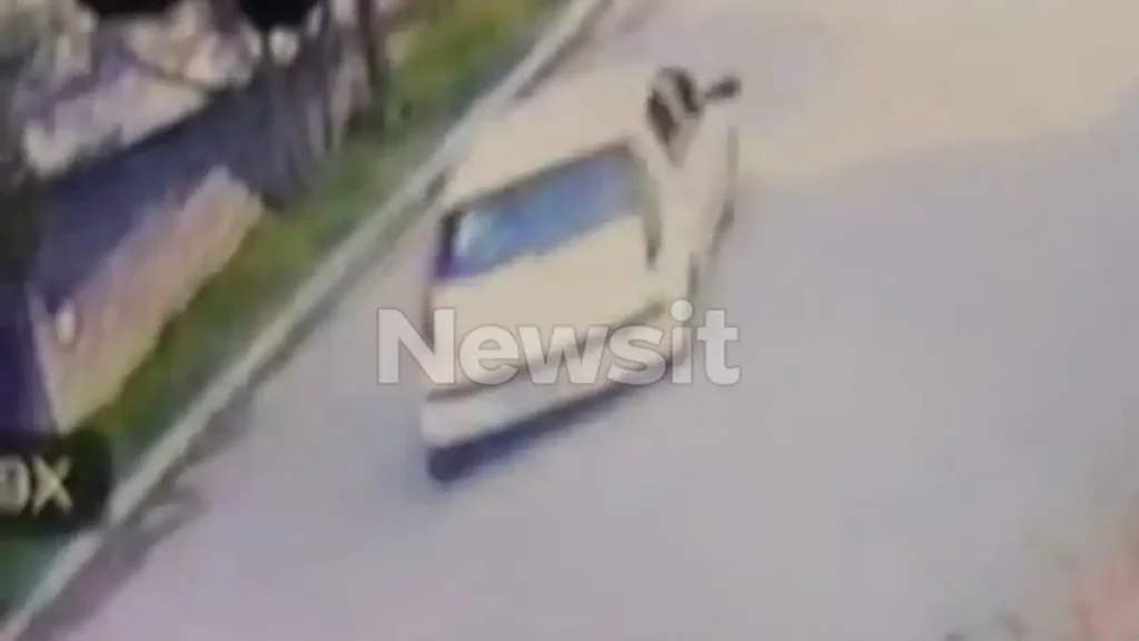 Τροχαίο δυστύχημα στη Λούτσα: «Με το ζόρι αναπνέουν, είναι σε σοκ», λέει η αδερφή του 15χρονου οδηγού του μοιραίου αυτοκινήτου