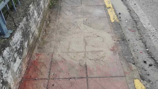 Έκλεισε η «τρύπα» στο πεζοδρόμιο της οδού Λαρίσης