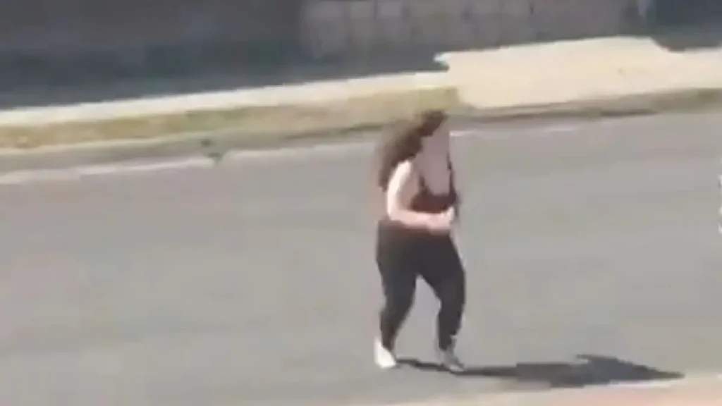 Τρομακτικό βίντεο από το Μεξικό: Αυτοκίνητο εκτοξεύει γυναίκα που βγήκε ξαφνικά στον δρόμο