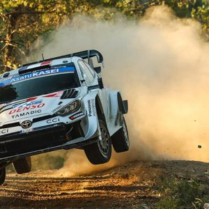 Από τις Ειδικές Διαδρομές στα χωράφια της Φθιώτιδας: Το DNA της Toyota Gazoo Racing στο νέο Hilux