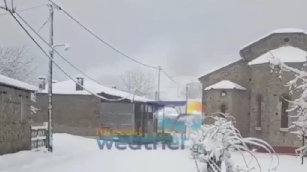 Στα λευκά «ντύθηκαν» Κοζάνη, Γρεβενά, Καστοριά και Φλώρινα – Μεγάλα προβλήματα στο οδικό δίκτυο της βόρειας Ελλάδας