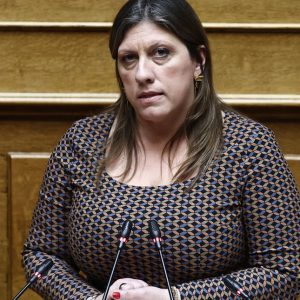 Εργαζόμενη της Πλεύσης Ελευθερίας κατηγορεί την Κωνσταντοπούλου για «bullying» και απλήρωτους μισθούς -Αναλυτικά η καταγγελία