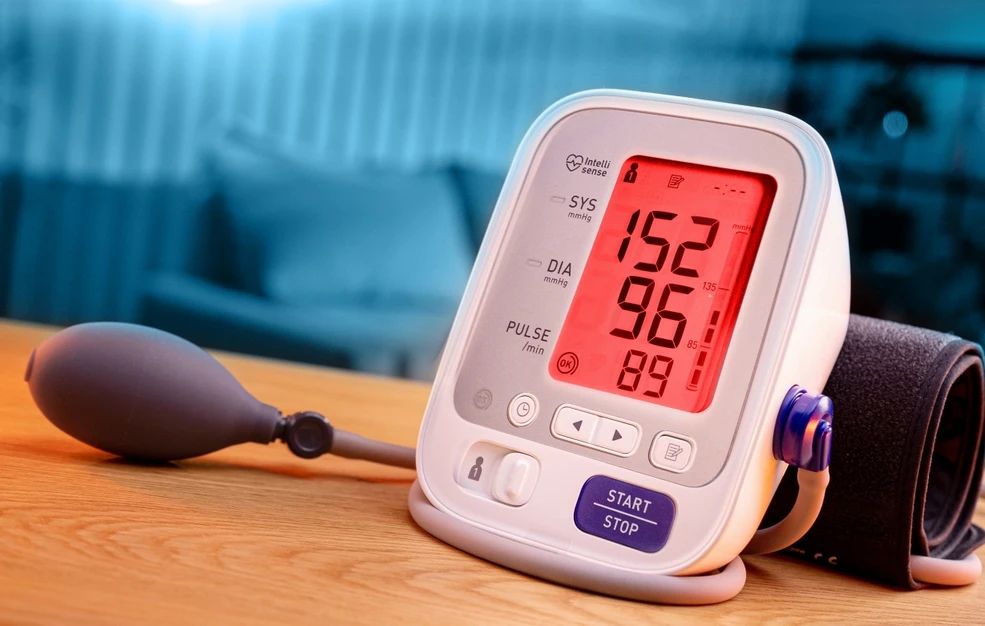 Το βασικό που πρέπει να αποφεύγετε το πρωί για τη διαχείριση της υψηλής αρτηριακής πίεσης