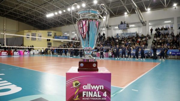 Ιστορικός τελικός στο Allwyn Final 4 Κυπέλλου Γυναικών – Οι αθλήτριες τoυ Πανιωνίου Betsson κέρδισαν το πρώτο κύπελλο της ιστορία τους