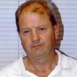 «Ο γιος μου ίσως ήταν ένα τέρας που κρυβόταν σε κοινή θέα» – Η τελευταία συνέντευξη που παραχώρησε ο πατέρας ενός serial killer