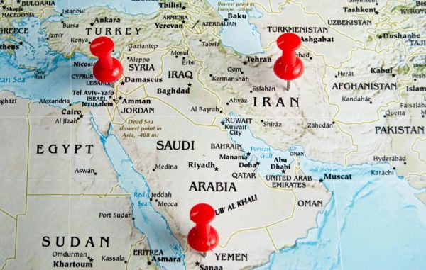 Ποιος μισεί ποιον στη Μέση Ανατολή: Ο πλήρης οδηγός για το ποιοι στηρίζουν τον Τραμπ και ποιοι βρίσκονται στο πλευρό των μουλάδων