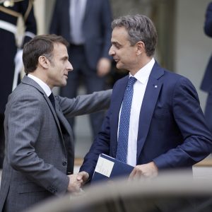 Στο Παρίσι και τον Μακρόν σήμερα ο Μητσοτάκης μετά τα 5 μηνύματα στην Τουρκία από την Αίγυπτο: Ακολουθούν Καστελόριζο, Βρυξέλλες και Σαουδική Αραβία