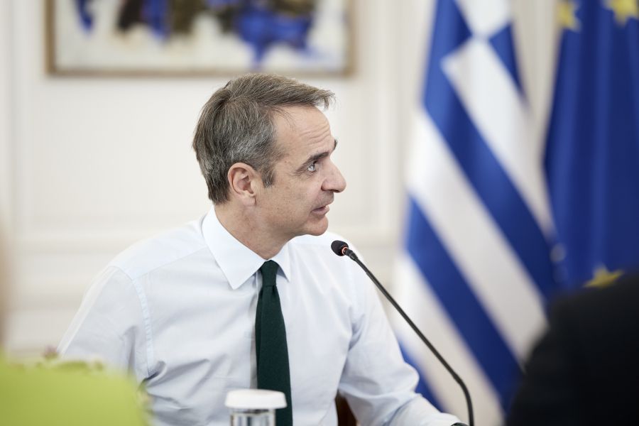 Μητσοτάκης: Ενημερώθηκε από τις πρεσβείες και τα προξενεία για την κατάσταση στη Μέση Ανατολή