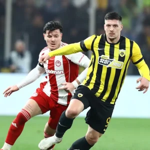 Super League: Οι νέες πιθανότητες τίτλου για ΑΕΚ, Ολυμπιακό και ΠΑΟΚ από τον υπερυπολογιστή, ενόψει πλέι οφ