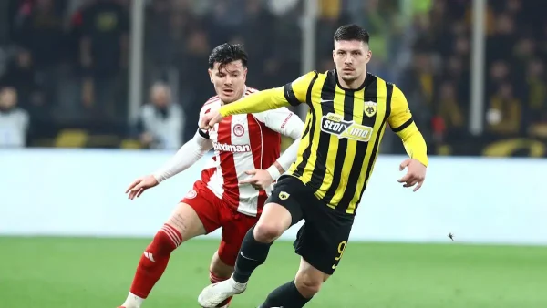 Super League: Οι νέες πιθανότητες τίτλου για ΑΕΚ, Ολυμπιακό και ΠΑΟΚ από τον υπερυπολογιστή, ενόψει πλέι οφ