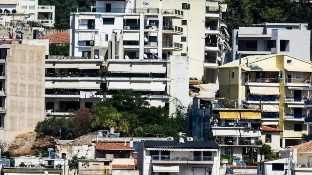 Παρατείνεται η απαλλαγή ΕΝΦΙΑ για ακίνητα σε περιοχές φυσικών καταστροφών