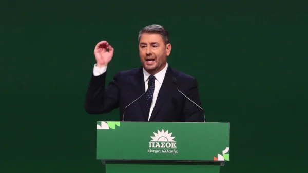 Ξεκίνησε το Συνέδριο του ΠΑΣΟΚ, δείτε live την ομιλία Ανδρουλάκη