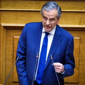 Επίθεση Σαμαρά σε Μητσοτάκη: Δεν υπάρχουν επαγγελματίες ανησυχούντες αλλά ερασιτέχνες εφησυχασμένοι