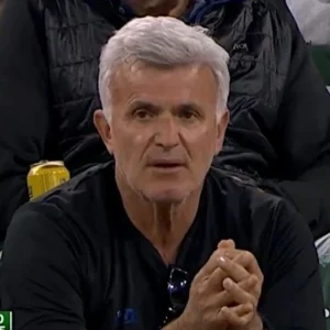 Τσακώθηκε με τον διαιτητή ο Απόστολος Τσιτσιπάς: «Δεν ξέρεις τη δουλειά σου, αύριο θα σε αναφέρω»