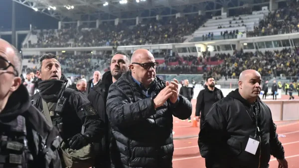 Η ΠΑΕ Βόλος απέσυρε ανακοίνωση για τη διαιτησία, στη συνέχεια εμφανίστηκε στα social του Αχιλλέα Μπέου