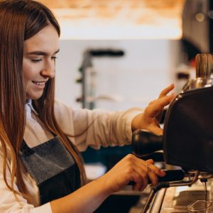 Ζητούνται άτομα για service και μπουφέ από το Exi Bistro Café