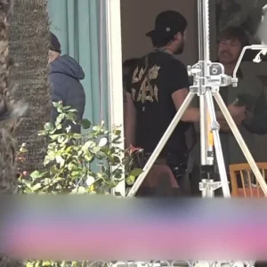 Μπραντ Πιτ: Στη Νέα Μάκρη για τα τελευταία γυρίσματα της ταινίας που πρωταγωνιστεί