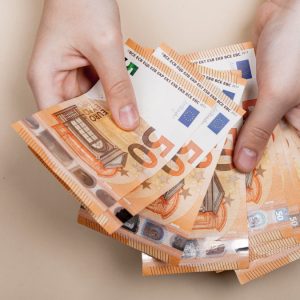 Χάθηκαν χρήματα στην πλατεία Ελευθερίας