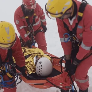 Εκπαίδευση επιβίωσης και διάσωσης του Ελληνικού Ερυθρού Σταυρού στον Όλυμπο, δείτε βίντεο και φωτογραφίες