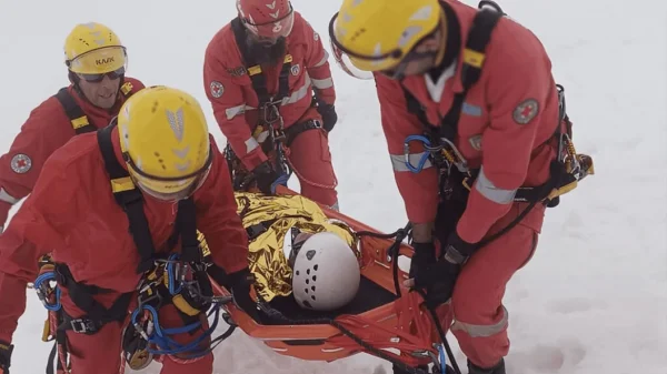 Εκπαίδευση επιβίωσης και διάσωσης του Ελληνικού Ερυθρού Σταυρού στον Όλυμπο, δείτε βίντεο και φωτογραφίες