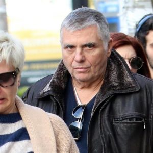 Γιώργος Τράγκας: Απολογήθηκε για ξέπλυμα βρόμικου χρήματος η χήρα του, Μαρία Καρρά – Αφέθηκε ελεύθερη με όρο και εγγύηση 100.000 ευρώ