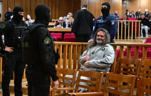 Αυλαία στην ιστορική δίκη της Χρυσής Αυγής - Ακόμα 4 στη φυλακή