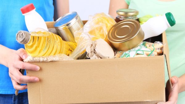 Συλλογή ειδών πρώτης ανάγκης στον Άγιο Νεκτάριο από τον Σύλλογο Γονέων & Κηδεμόνων του 5ου ΓΕΛ Λαμίας