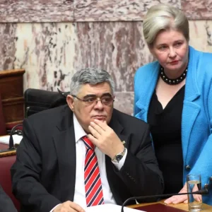 Χρυσή Αυγή: Στη φυλακή η Ελένη Ζαρούλια – Καταδικάστηκε σε δεύτερο βαθμό σε 5 χρόνια φυλακή