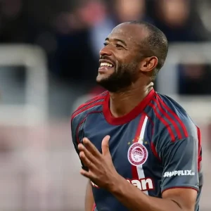 Ο Αγιούμπ Ελ Κααμπί έφθασε τα 50 γκολ με τον Ολυμπιακό στη Super League