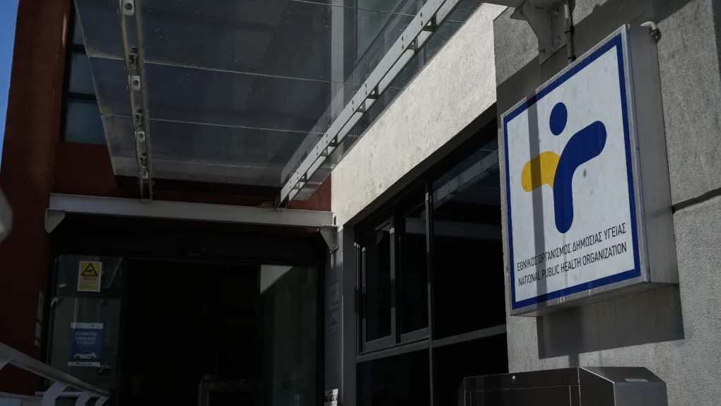 ΕΟΔΥ: Το παρασκήνιο πίσω από την παραίτηση του επιστημονικού συμβουλίου