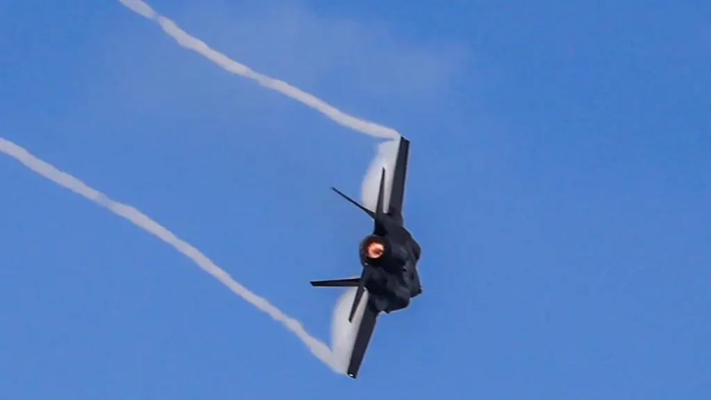 Τουρκικές παραβιάσεις στο Αιγαίο τη στιγμή που μαίνεται ο πόλεμος