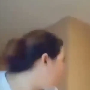 Ντουμπάι: Ιρανικός πύραυλος χτυπά πολυκατοικία την ώρα που μια γυναίκα κάνει live στο ίντερνετ