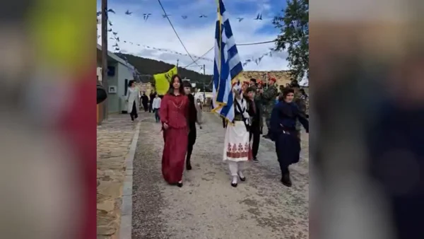 Γαύδος: Παραμένουν εγκλωβισμένοι οι μαθητές από τη Βούλα λόγω απαγορευτικού – Πιθανόν να επιστρέψουν με φρεγάτα του Πολεμικού Ναυτικού