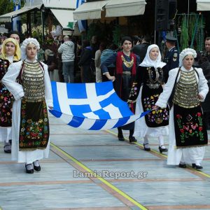 Δείτε βίντεο με ολόκληρη την παρέλαση της 25ης Μαρτίου στη Λαμία
