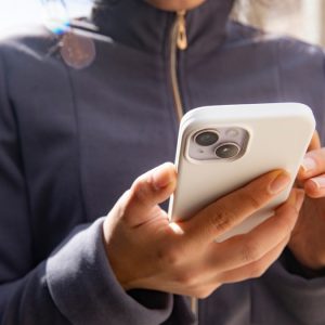 Εκατομμύρια χρήστες iPhone κινδυνεύουν από hacking