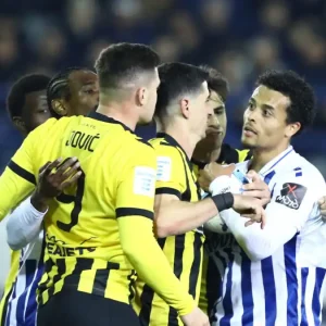 Ατρόμητος – ΑΕΚ 2-2: «Κόλλησε» στο Περιστέρι η Ένωση παρά τα δύο γκολ του Γιόβιτς
