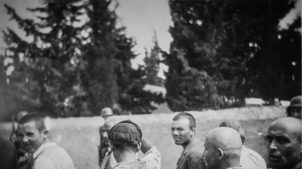 Νικήτας Κακλαμάνης για τις φωτογραφίες της Καισαριανής: Μνημείο της νεότερης ιστορίας και οδηγός συλλογικής μνήμης