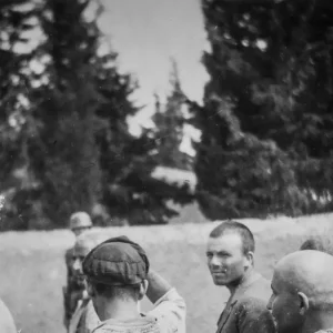 Νικήτας Κακλαμάνης για τις φωτογραφίες της Καισαριανής: Μνημείο της νεότερης ιστορίας και οδηγός συλλογικής μνήμης