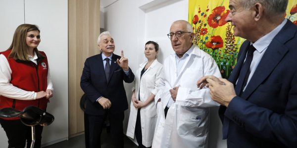 Ν. Κακλαμάνης στις φυλακές Κορυδαλλού: Η Βουλή στέκεται δίπλα στις γυναίκες